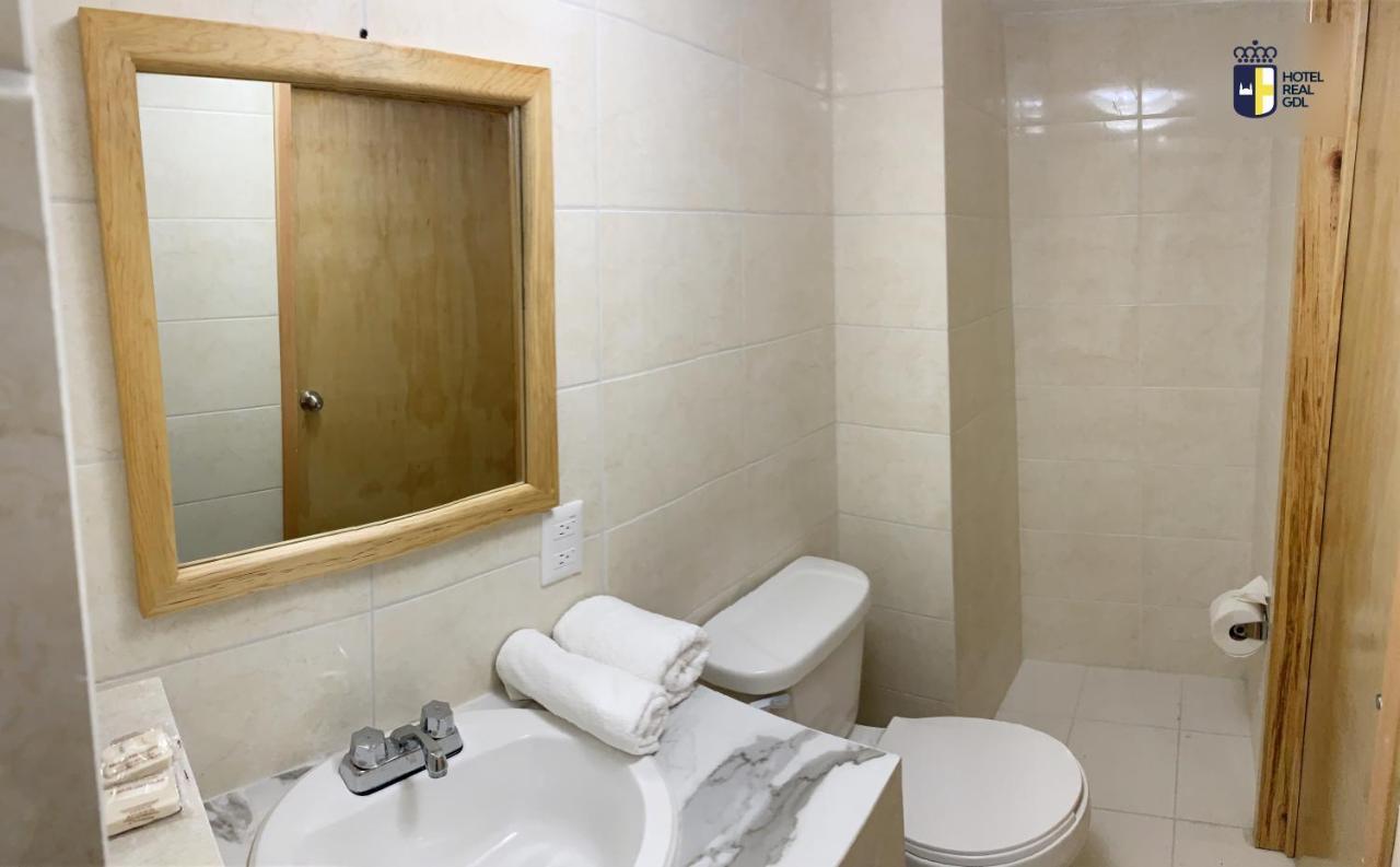 Hotel Real Gdl غوادالاجارا المظهر الخارجي الصورة