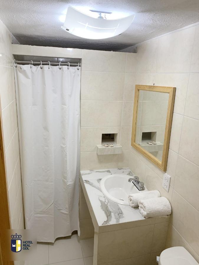 Hotel Real Gdl غوادالاجارا المظهر الخارجي الصورة